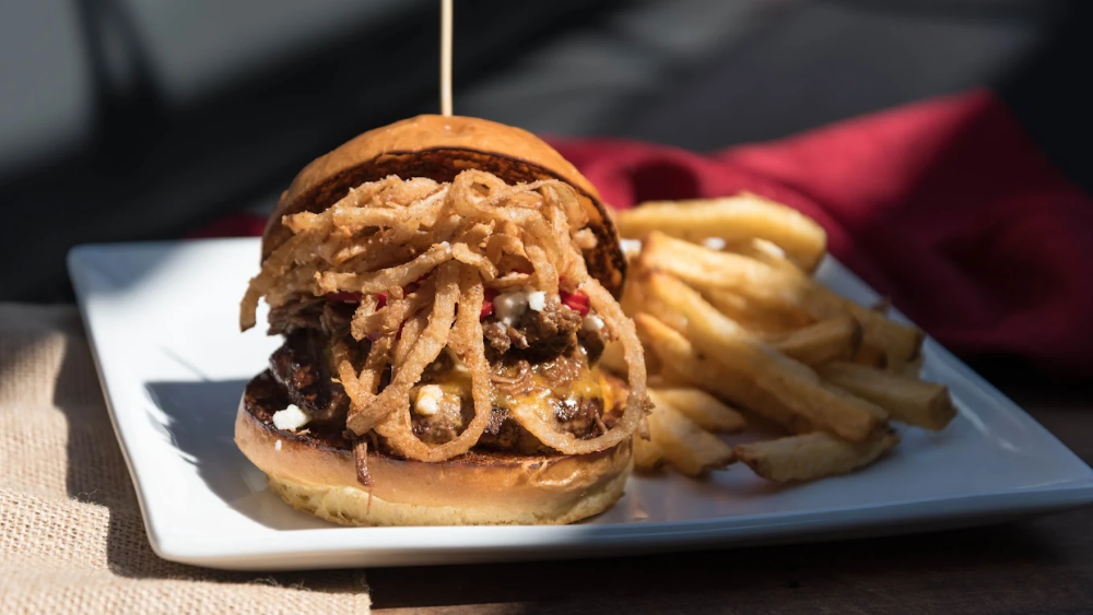 Twisted Oak Tavern gastropub, Camarillo