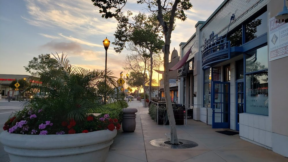 American Pie Records & Coffee House storefront in Old Town Camarillo